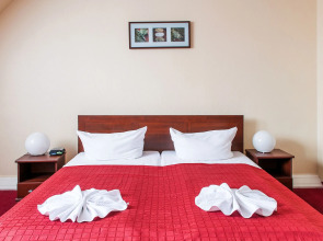 Mikon Eastgate Hotel