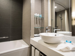 Отель Nikko Osaka