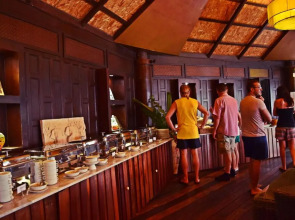 Coco Palm Beach Resort