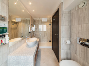 Отель Holiday Inn Bucharest - Times