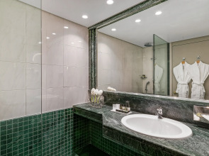 Divani Apollon Palace & Thalasso