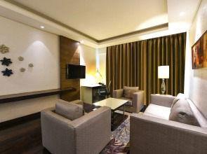 DoubleTree by Hilton Gurugram Baani Square