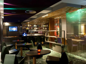 Отель Premier Inn Koeln City Centre