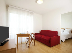 Séjours & Affaires Paris Nanterre