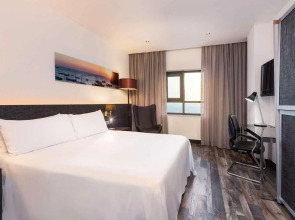 Hotel Cádiz Paseo del Mar Affiliated by Meliá