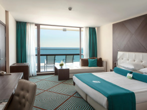 INTERNATIONAL Hotel Casino & Tower Suites