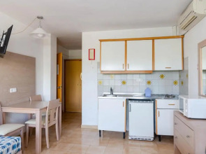 Mariner Club Apartments