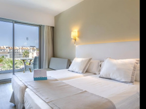 Playa Esperanza Resort