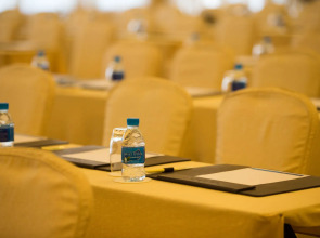 Sea Links Beach Hotel