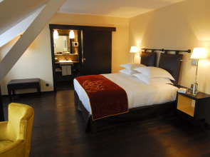 Eastwest Hotel by Malone