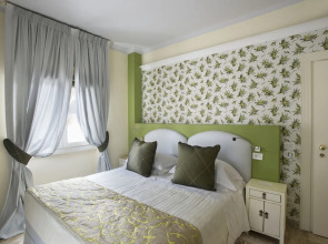 Augustus Hotel & Resort