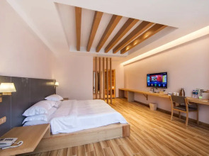 Wuyishan Ancient Street No.3 Tea Inn