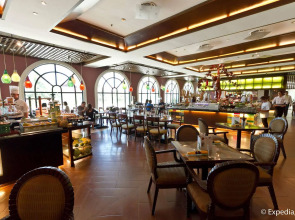 Waterfront Airport Hotel & Casino