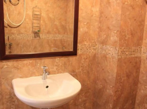 Maleez Lodge Hotel and Restaurant