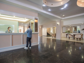 Отель Alexandros 