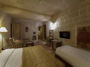 Tekkaya Cave Hotel