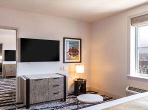 The Yorktowne Hotel, Tapestry Collection by Hilton