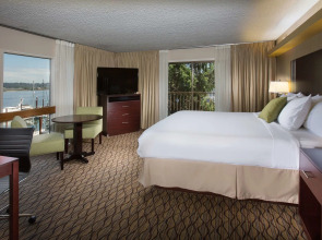 Holiday Inn Portland - Columbia Riverfront by IHG