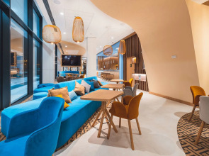 Hampton by Hilton Warsaw Reduta