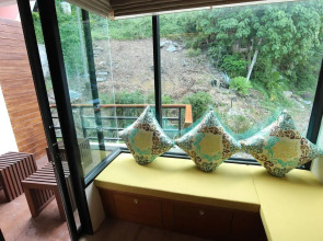 Phi Phi Nice Beach Hotel Hip