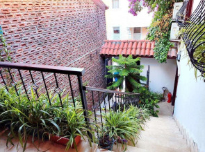 Villa Sphendone Suites