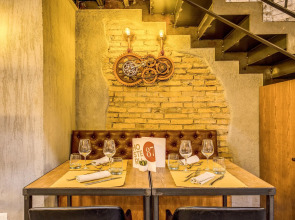 Hotel 87 Eighty seven