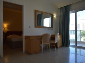 Bristol Sea View Apartments