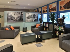 XO Hotels Blue Square