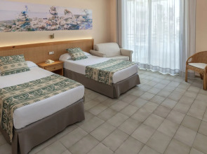 Hotel GHT Oasis Tossa & Spa