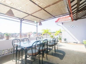 RedDoorz near Pantai Boom