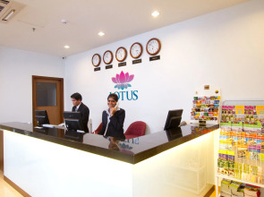 Lotus Hotel Masjid India