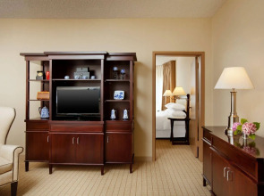 Anaheim Majestic Garden Hotel