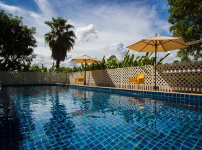 Theorie Hotel Sukhumvit 107 by SLH