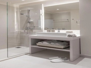 Gallery Suites & Residences, Piraeus