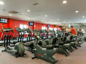 Sheldon Park Hotel and Leisure Club