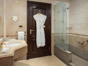 Palm Royale Resort - Soma Bay