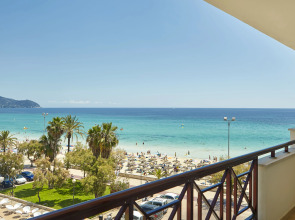 Universal Hotel Bikini