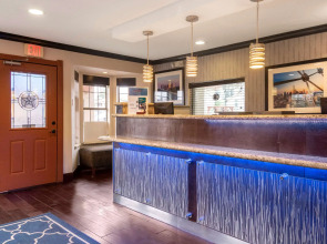 Quality Inn & Suites Dallas - Cityplace