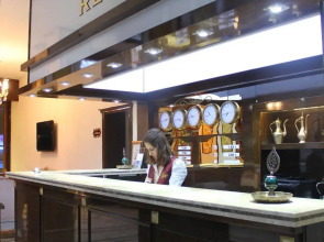 Grand Corner Hotel - Boutique Class