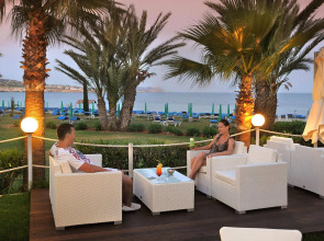 Okeanos Beach Boutique Hotel