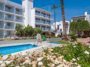 Aptos Pueblo Andaluz  Nerja