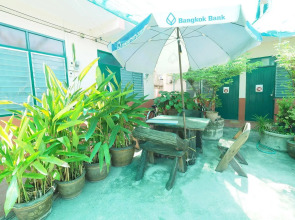 San Sook Place Guest House