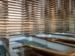 Roomers Frankfurt Central, Autograph Collection