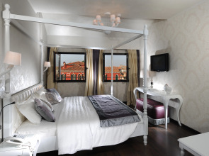 Carnival Palace Hotel