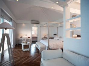 Diamonds Athuruga Maldives Resort & Spa