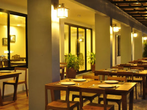 Phranang Place Hotel