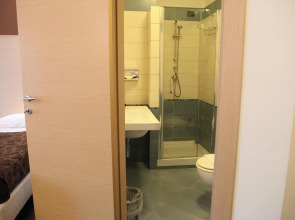 Hotel Sogni D'Oro Airport