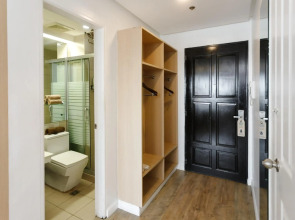 Regency Grand Suites