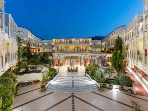 Hydramis Palace Beach Resort