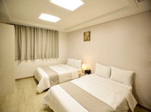 Yeongdeungpo VIP Hotel